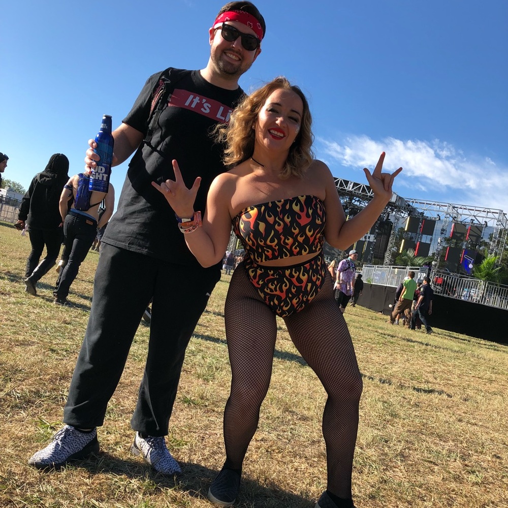 2 piece flames - Rave - Eat Sleep Rave